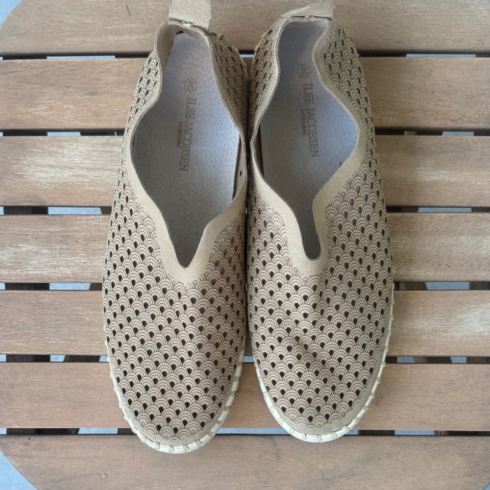 Ilse Jacobsen Tulip 139 Tan Laser Cut Slip On Loafers Size 40 US 9-9.5 Luxury